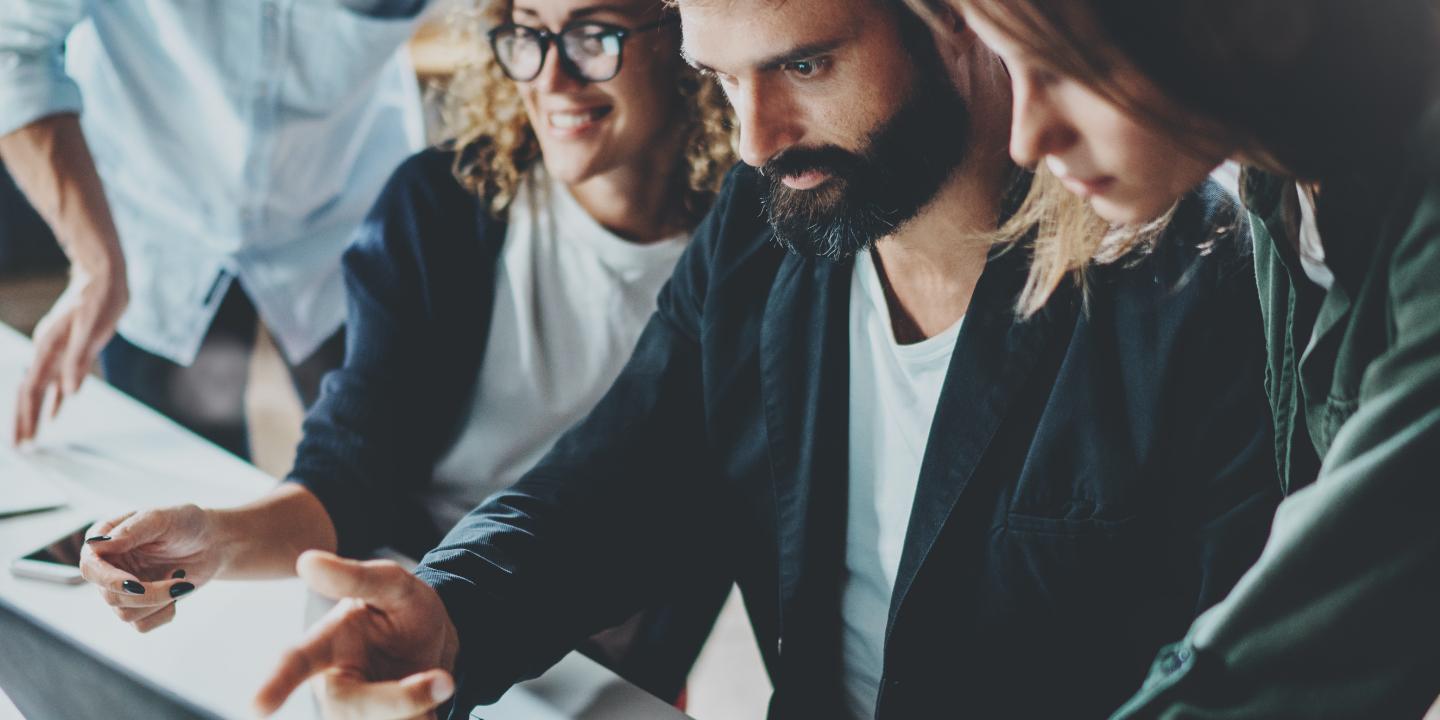 Co-création ou crowdsourcing ? Une approche psychologique